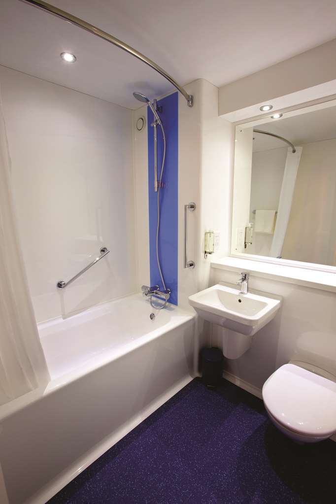 Travelodge Reading Whitley Oda fotoğraf