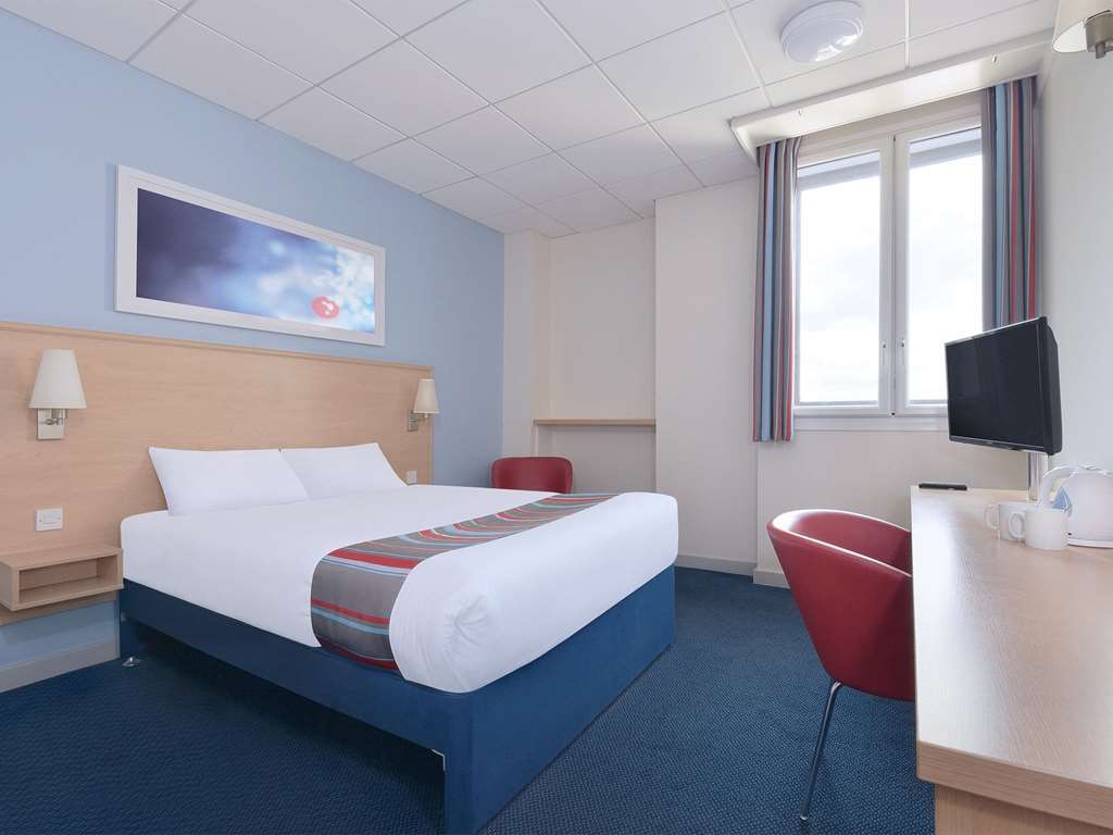 Travelodge Reading Whitley Oda fotoğraf