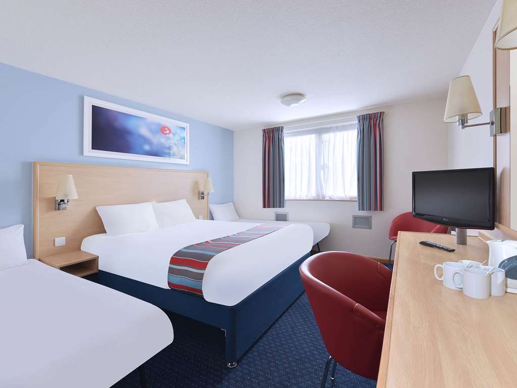 Travelodge Reading Whitley Oda fotoğraf